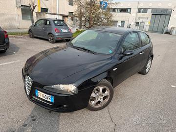 Alfa Romeo 147 1.6 GPL