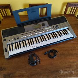 TASTIERA Yamaha PSR-E443 - Come NUOVA + Accessori