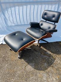 Lounge Chair e Ottoman Eames in pelle nera