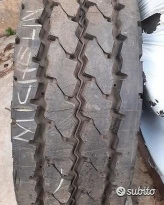 Gomma pneumatico nuovo 13 22.5 michelin
