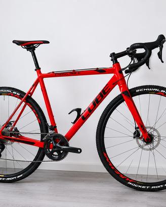 Bici gravel ciclocross cube L