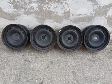 4 cerchi in ferro con 4 fori da 15"