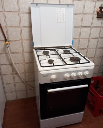 cucina a gas usata solo 2 volte