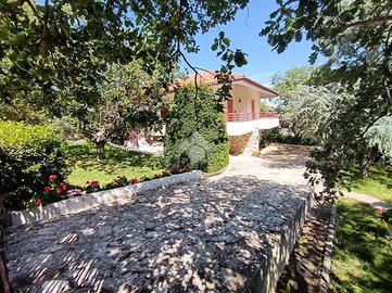 VILLA SINGOLA A CASSANO DELLE MURGE