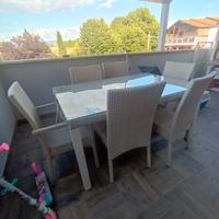 Tavolo rattan con 6 sedie