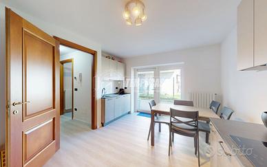 QUADRILOCALE BIVELLO COMODO AL CENTRO!