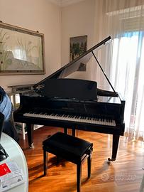 Pianoforte mezza coda