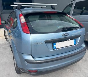 FORD FOCUS per ricambi usati