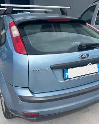FORD FOCUS per ricambi usati