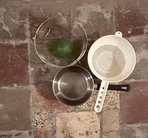 Lotto accessori cucina colapasta imbuto pentolino