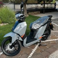 Nuovo scooter Peugeot Tweet 50 Gt 2024