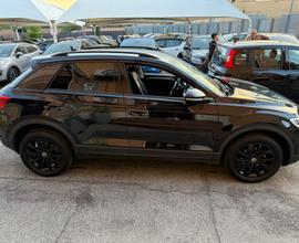 VOLKSWAGEN T-Roc 1.5 TSI DSG"STILE BLACK-EDITIO