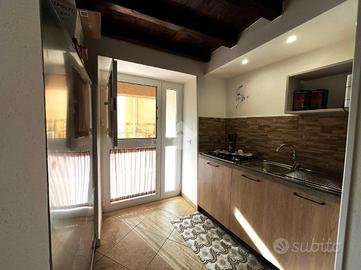 MONOLOCALE A SANTA FLAVIA