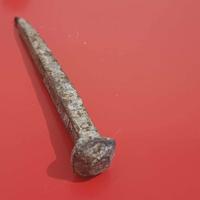 chiodo di ferro antico da carpenteria
