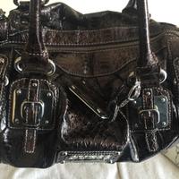 GUEES Borsa e portafoglio