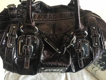GUEES Borsa e portafoglio