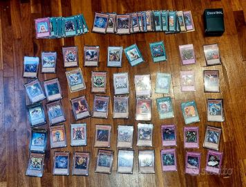 Carte Yu-Gi-Oh di vario genere e tipologia