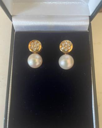 Orecchini in oro con perla e brillanti