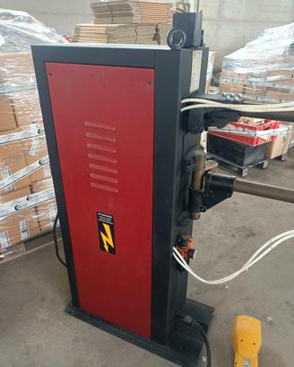 saldatrice a punti professionale kW.20