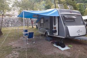 Roulotte burstner averso plus