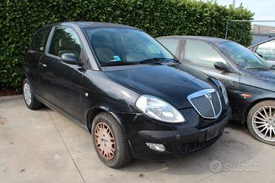 LANCIA YPSILON -BENZINA -2006