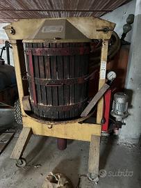 STRETTOIO PER VINO