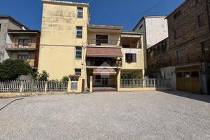 5 LOCALI A NOTARESCO