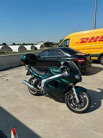 Triumph sprint 955 rs
