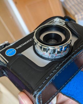 Kodak 255x instamatic camera