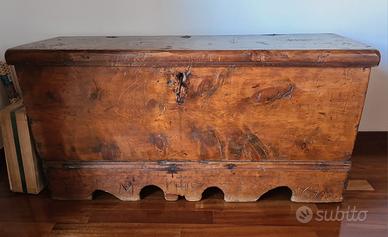 Cassa panca antica anno 1670
