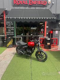 Royal Enfield HNTR 350 Rebel Red