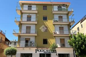 4 LOCALI A CORIGLIANO-ROSSANO