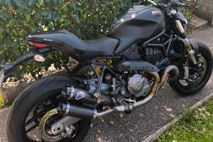 DUCATI MONSTER 821 Solo 1.200KM!!!!!!!!!