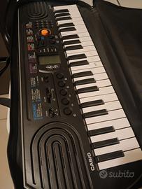 Pianola Casio per scuola media