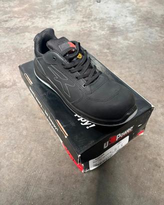 Upower scarpe nere n 42 nuove non usate 