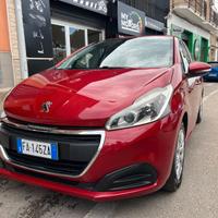 Peugeot 208 1.4 HDi 68 CV 5 porte Allure