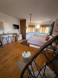 Camere + Posto auto - vicino Metropolitana