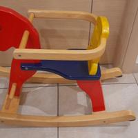 Cavalluccio in legno città del sole