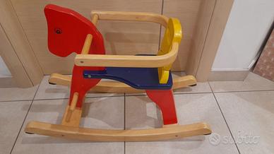 Cavalluccio in legno città del sole