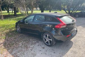 VOLVO V40 D2 KINETIC