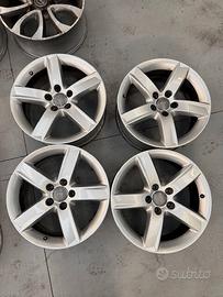4 cerchi usati 17 pollici originali Audi A4 Q5 Q3 