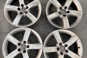 4 cerchi usati 17 pollici originali Audi A4 Q5 Q3 