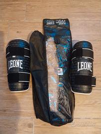 Leone paratibia taglia M