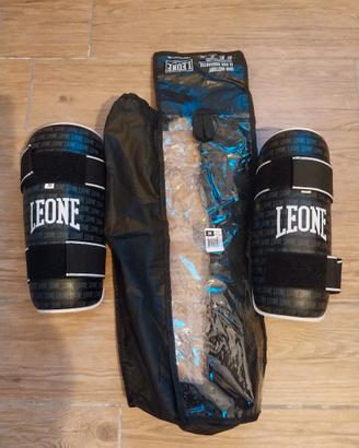 Leone paratibia taglia M