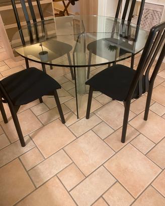 Tavolo rotondo in cristallo FIAM con 4 sedie