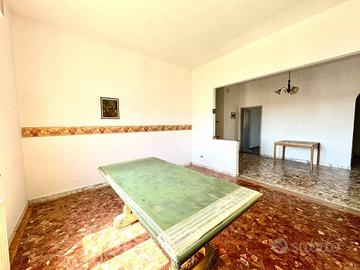 Appartamento di 165 m² con più di 5 locali a Pisto