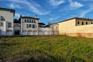 TER. RESIDENZIALE A SUZZARA