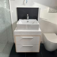 Lavabo + Rubinetto + Mobile bagno