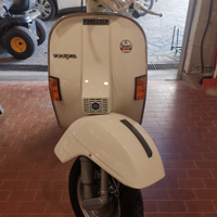 Vespa px 125 targa Roma