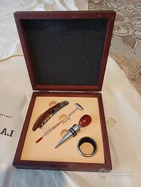 Set Vino Sommelier in Scatola di Legno